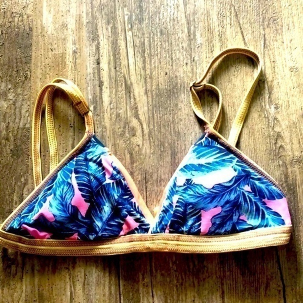 Maaji padded triangle reversible adjustable bikini top size small